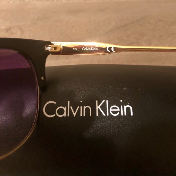 🕶Calvin Klein Sunglasses🕶 - Picture 6 of 7